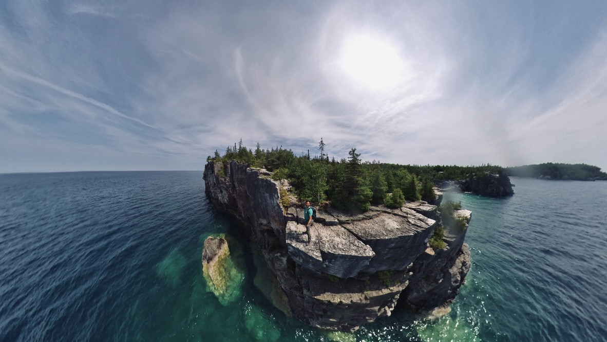 A0C98811-D7EB-487D-A736-D77296FB72FB_1_105_c a large body of water