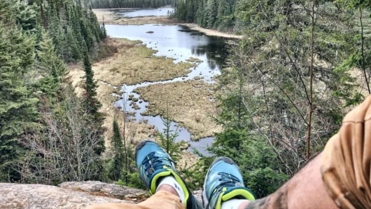 A scenic view from a cliff of Algonquin Park
